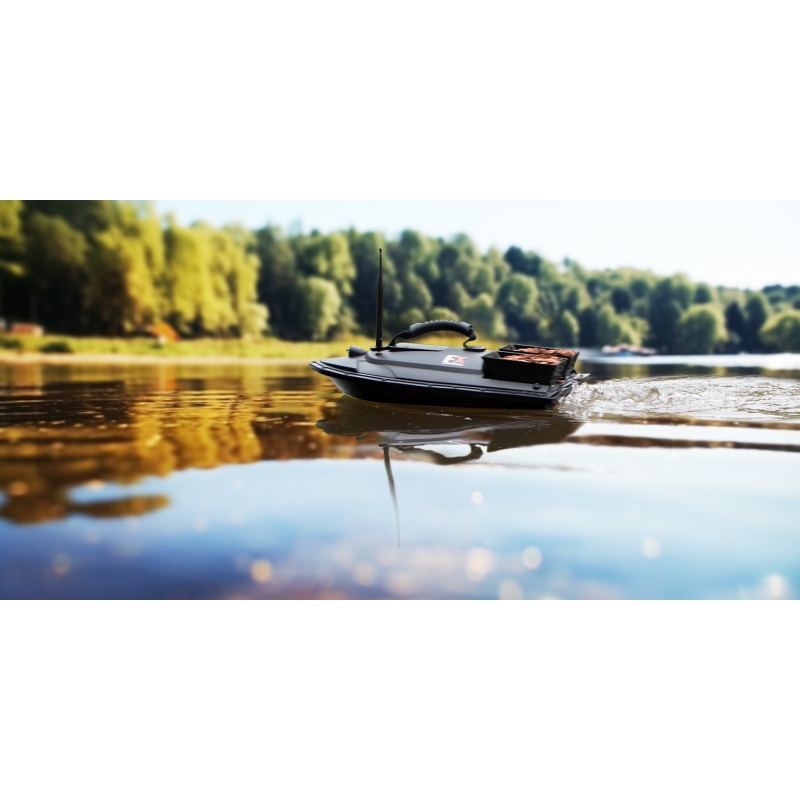 Bateau de pêche LAC XRAIDER