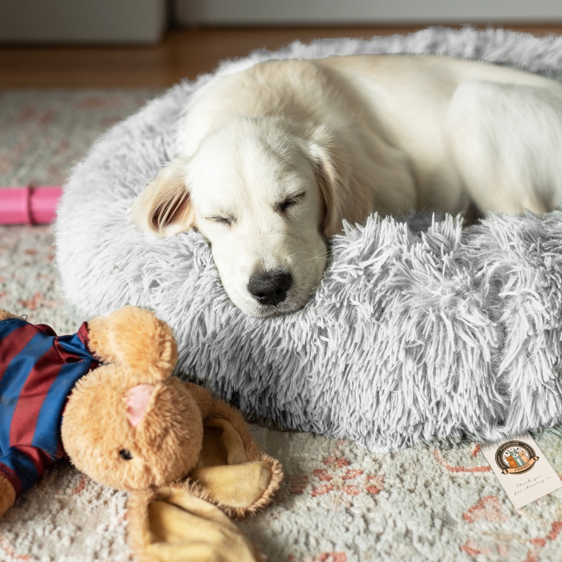 Furrever Friends Fluffy Bed voor honden en katten